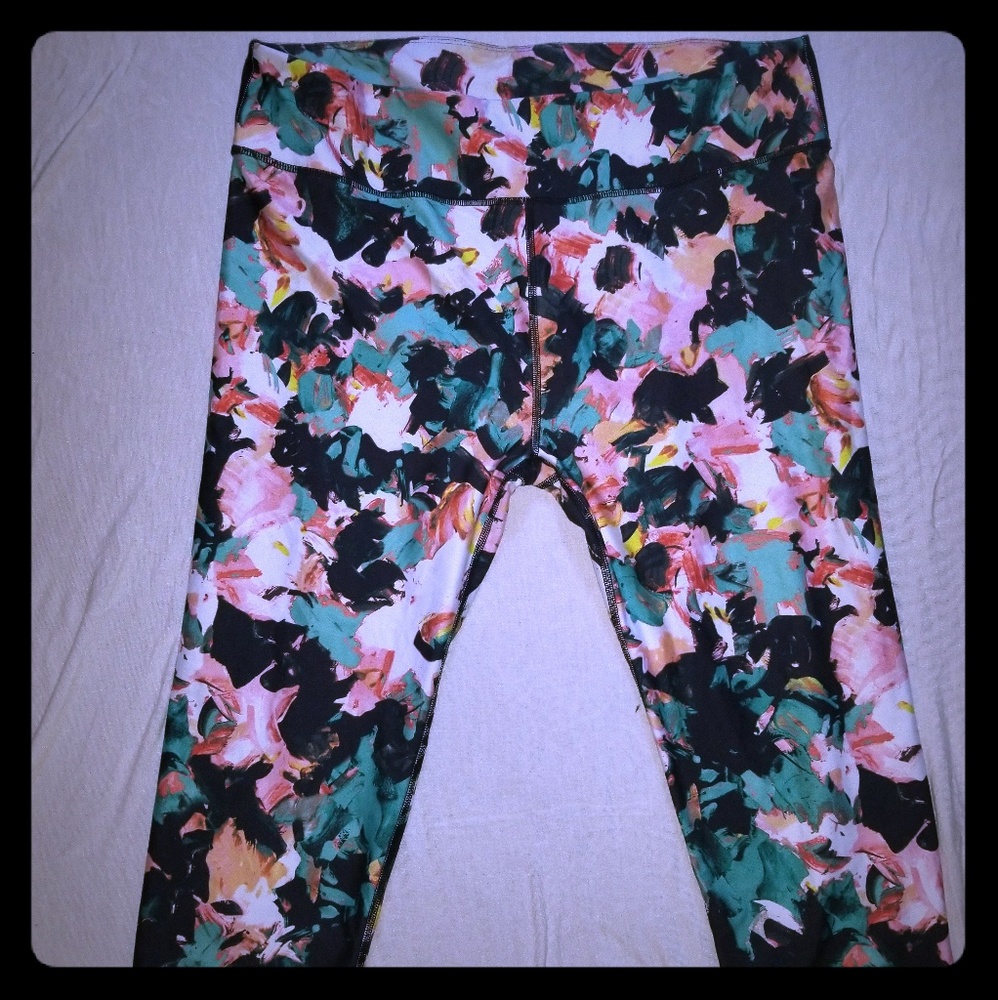 EUC Fabletics capri leggings / Sz Xl